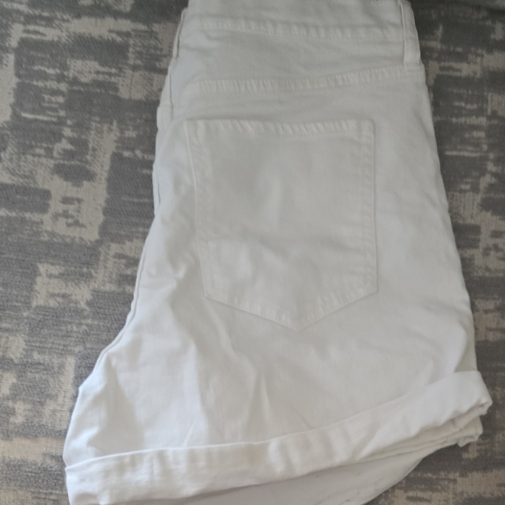 Banana Republic White Jean Shorts High-Waisted Cuffed - Picture 5 of 10